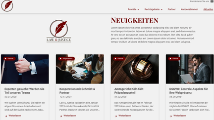 Ein eleganter Mann in einem Anzug hält eine Hand mit einer Uhr, während er auf einen Laptop schaut, umgeben von Büroumgebung.