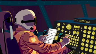 Der Astronaut trägt einen Helm und eine orangefarbene Raumanzug, während er auf das Bedienfeld zeigt.