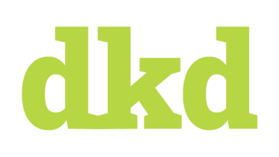 Ein modernes Logo in Grün und Schwarz, das die Buchstaben dkd und die Worte Entwicklung, Kommunikation, Design zeigt.