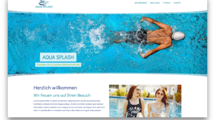 Eine dynamische Szene im Wasser, wo ein Athlet mit einer Schwimmhaube elegant seine Bahnen zieht und Wellen erzeugt.